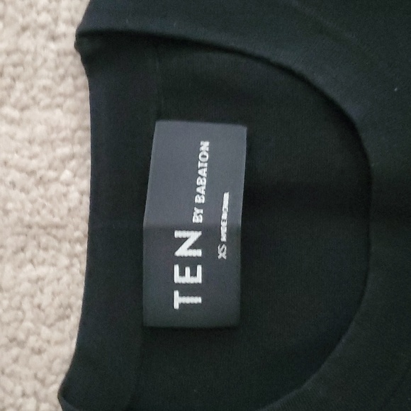 Babaton Ten black retrospective sleeve less top - Picture 3 of 4